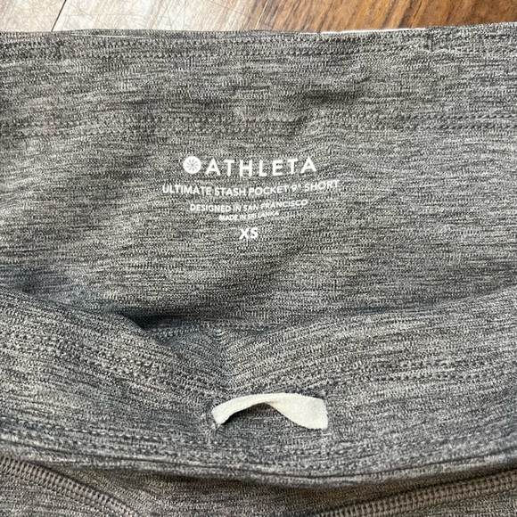 Athleta Ultimate Stash Pocket 9 inch Short Women’s Size XS - Picture 2 of 5